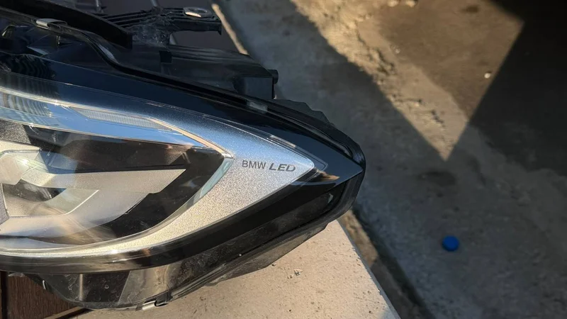 LED фары BMW G20 original комплект