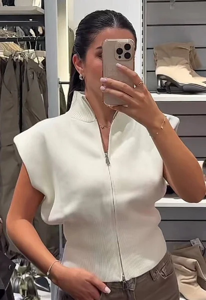 Белая кофта без рукавов Stradivarius S