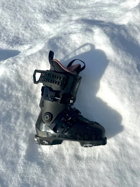 почти новые топовые женские лыжные ботинки Phaenom boots (from faction) fs 01 90. Размер 24.5. Состояние новых 10/10, прокатилась неск спусков в прошлом году, не подошли размером, к сожалению 🥺 забирать в чугурети
