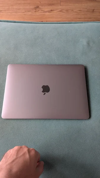 MacBook Air M1