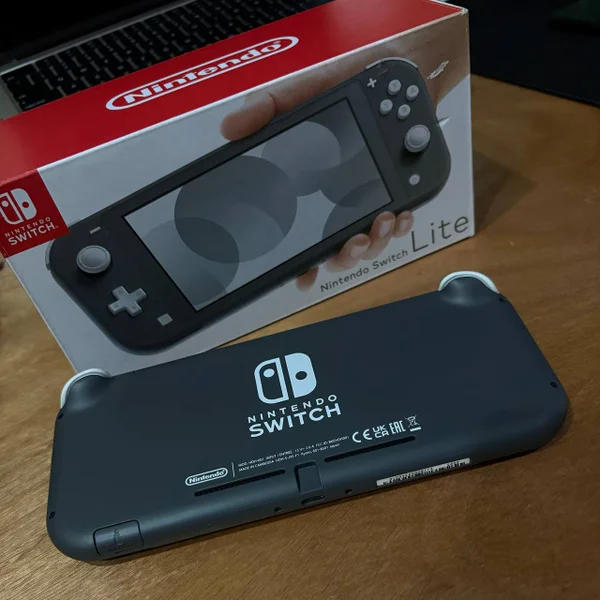 Nintendo Switch Lite