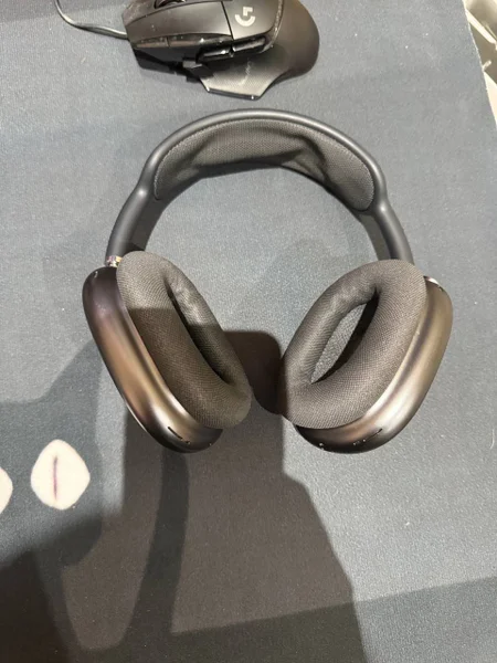 AirPods Max