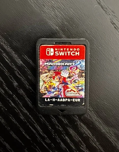 Nintendo Switch Mario Kart 8 Deluxe (картридж)
