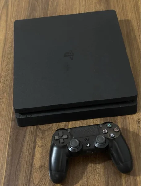 PS4 Slim 1 TB