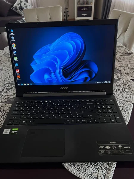 Игровой ноутбук ACER Aspire 7