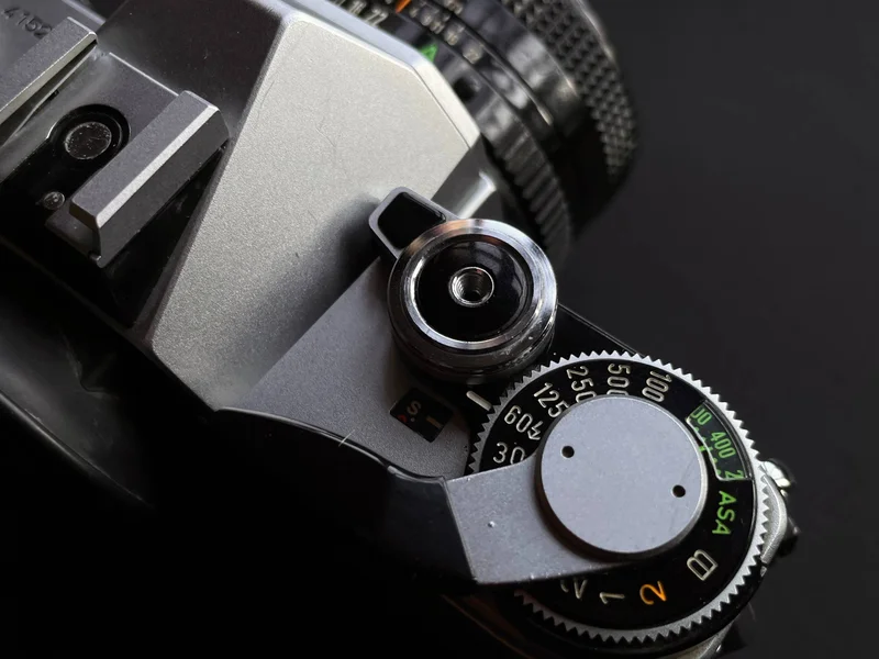 Canon AT-1