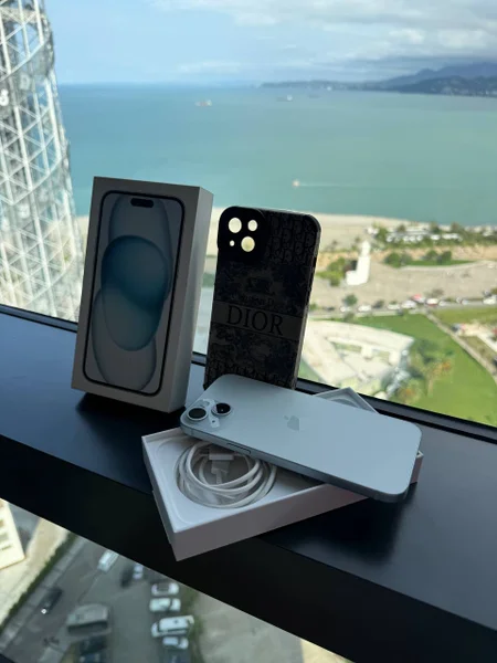 iPhone 15 Plus