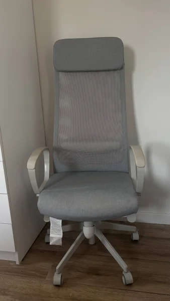 рабочее кресло Ikea MARKUS