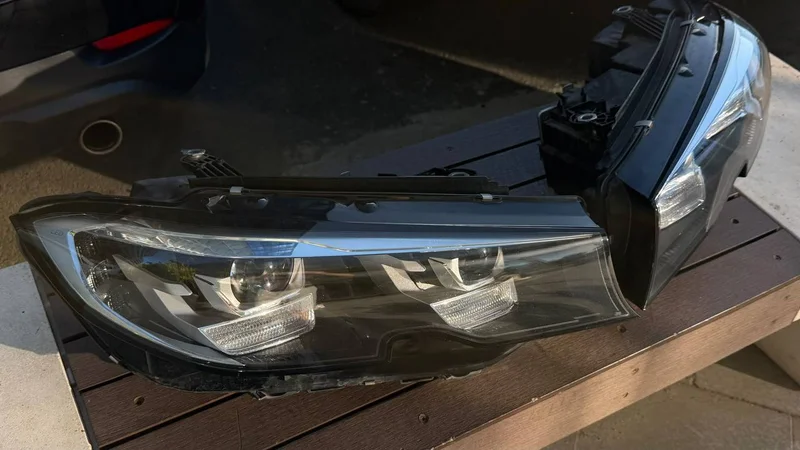 LED фары BMW G20 original комплект