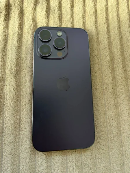 Набор: iPhone 14 Pro 128GB, AirPods Pro 2 и шнуры