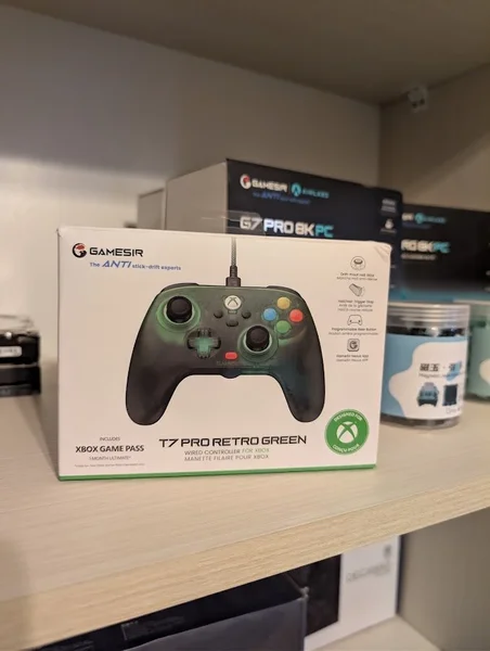🟢 Стильный геймпад в эксклюзивном цвете Retro Green!