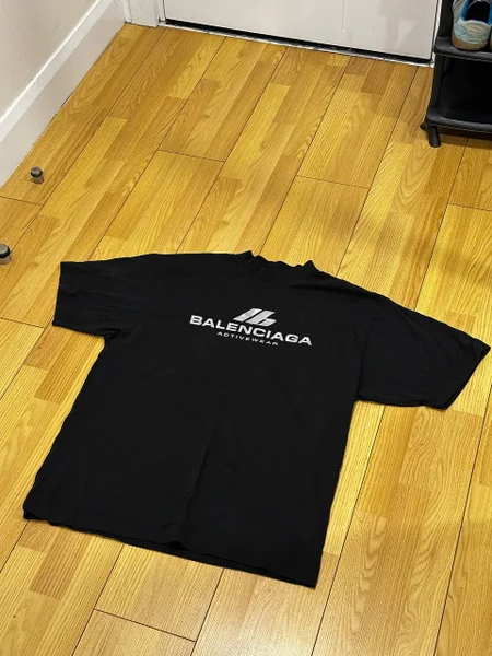 Футболка Balenciaga