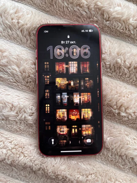 iPhone 13