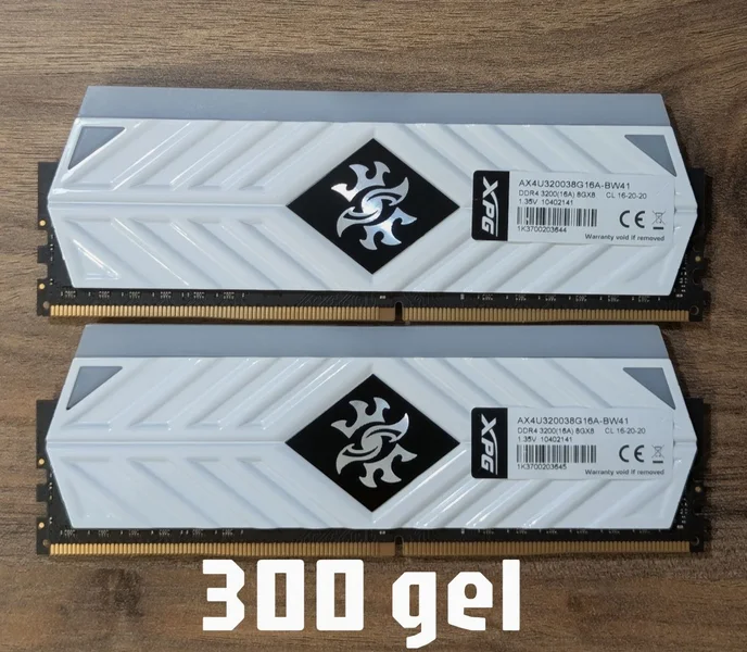 Оперативная память DDR4 XPG SPECTRIX RGB 16Gb 3200MHz
