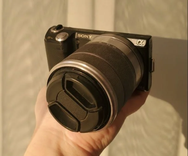 Фотоаппарат Sony Alpha NEX-5N с объективом и аксессуарами