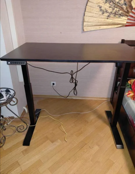 Стол с регулировкой высоты E-TABLE