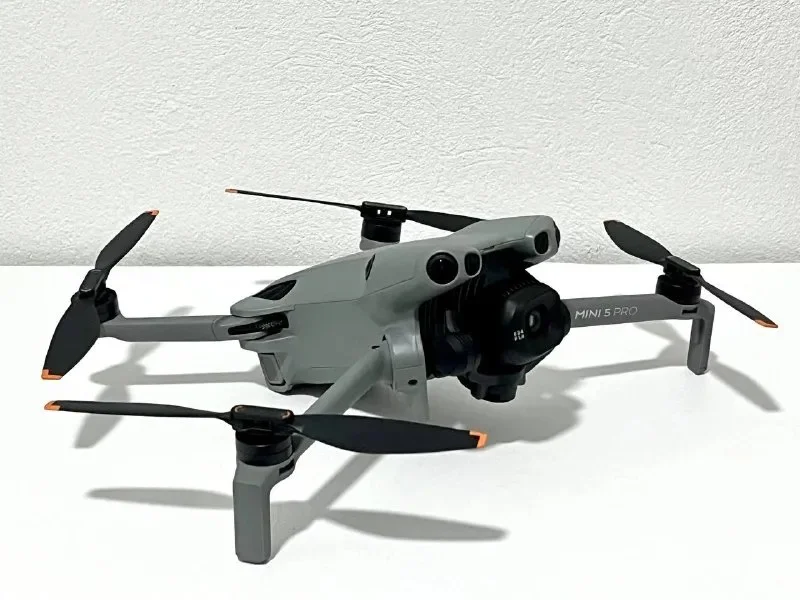 Квадрокоптер DJI Mini 5 Pro Fly More Combo Plus
