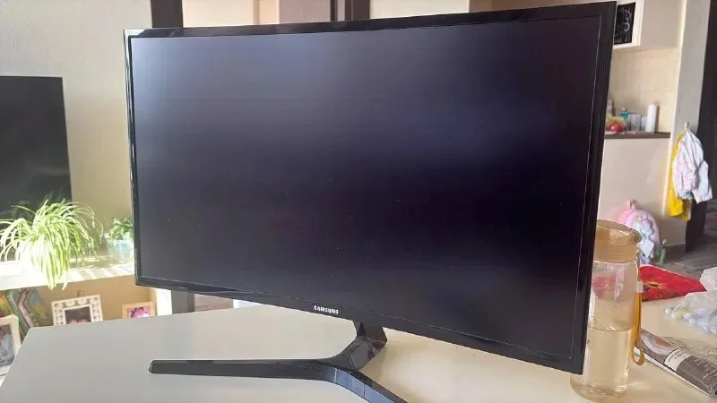 Монитор Samsung C27F390FHI 27″ (под ремонт)