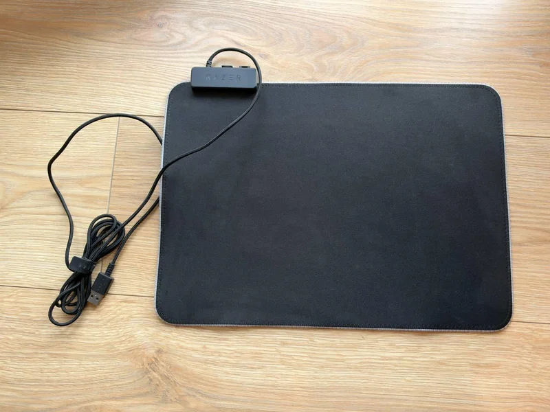 Коврик с RGB-подсветкой Razer Goliathus Chroma