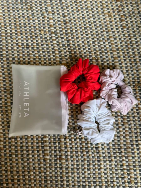 Резинки для волос Athleta