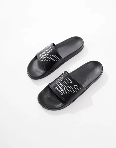 Emporio Armani чёрные шлёпанцы