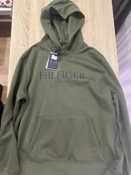 Новая толстовка Tommy Hifiger цвета размера L, новая, оригинал