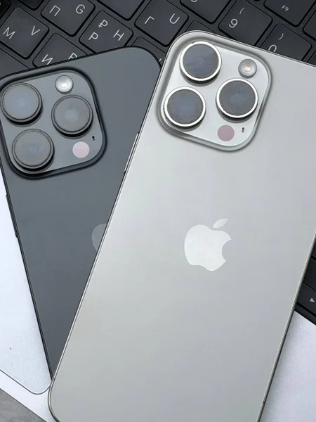 iPhone 16 Pro 128 GB Black Titanium