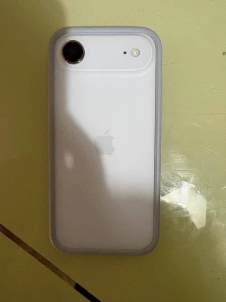 iPhone 17, 256 ГБ, белый