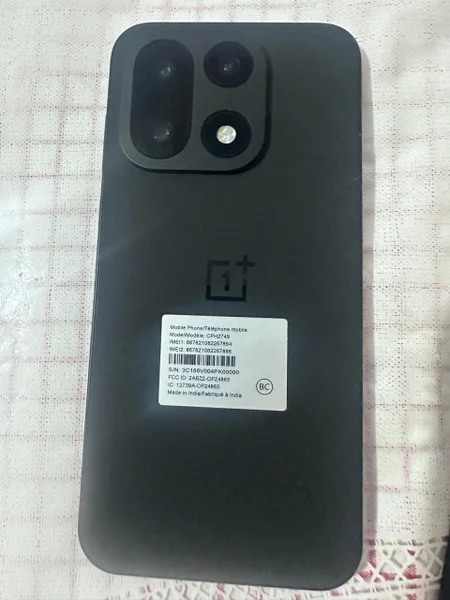 Смартфон OnePlus 15 16/512GB