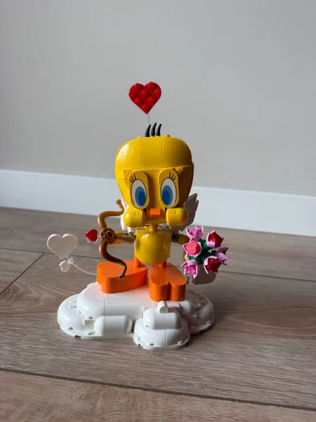 LEGO Sweetheart Tweety Bird 40824