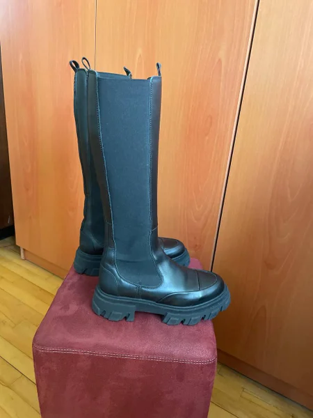 Обувь