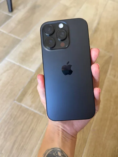 iPhone 16 Pro
