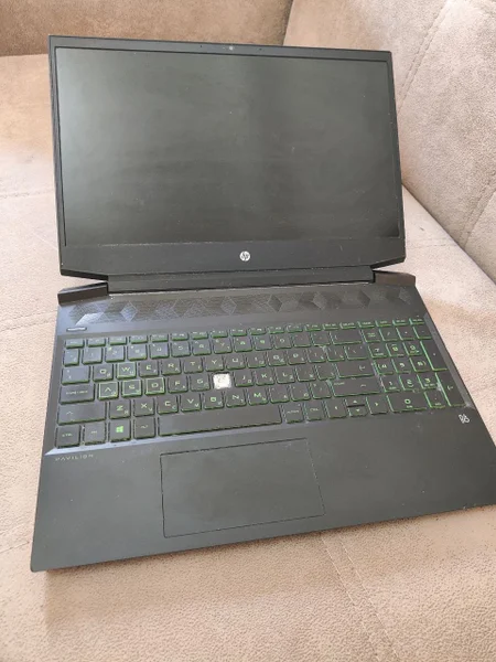 HP pavilion 15