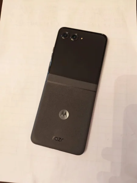 Motorola RAZR 2024