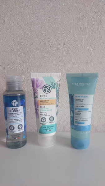 Средство для снятия макияжа с васильком Yves Rocher