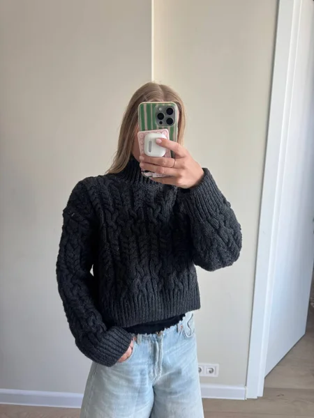 Шерстяной свитер Zara