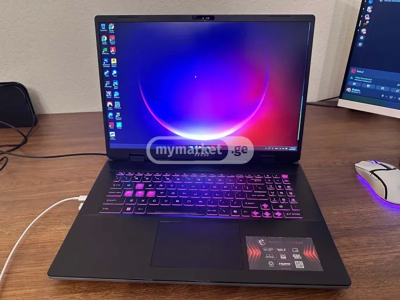 Ноутбук MSI