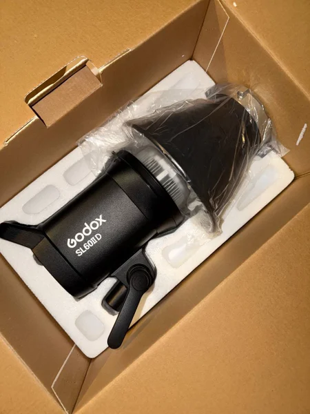Студийный свет Godox SL60IID
