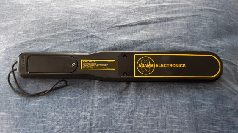 Металлодетектор Adams AD11-V