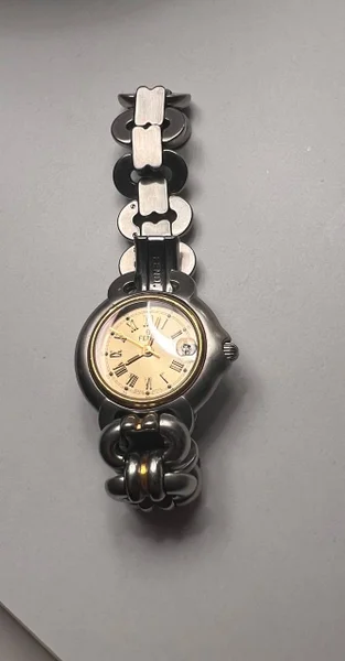 Часы Fendi Rivoli 1800G