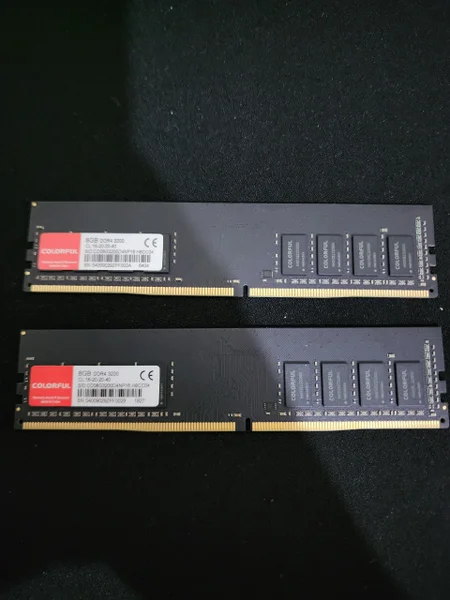 Оперативная память COLORFUL DDR4 16 ГБ 3200 МГц