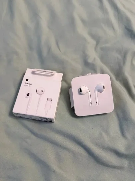 Проводные наушники Apple EarPods USB-C
