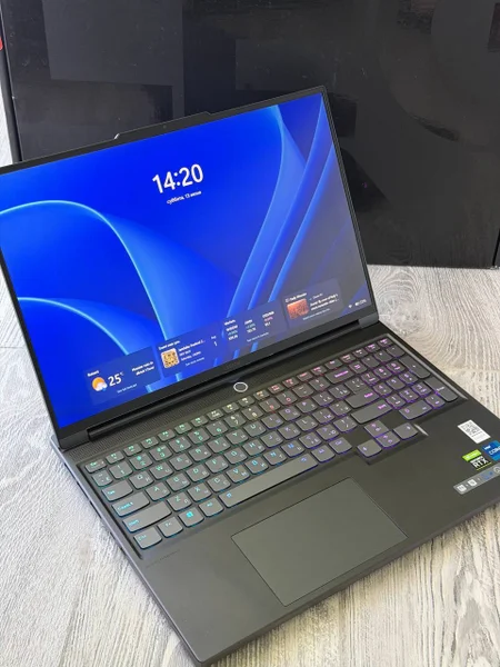 Ноутбук Lenovo Legion S7