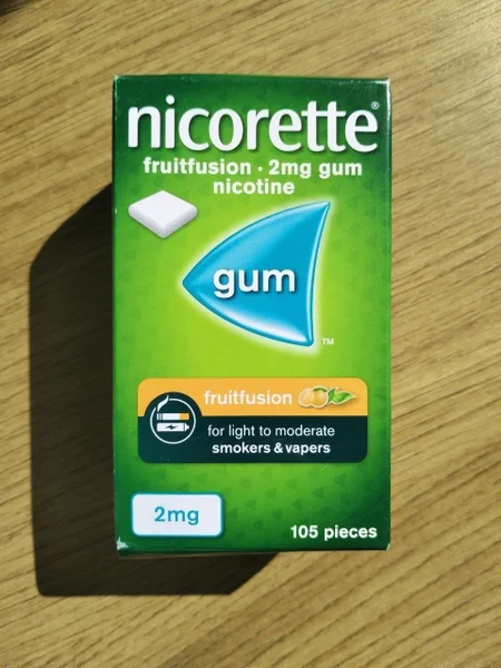Никотиновая жвачка Nicorette