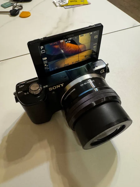 Sony a5000