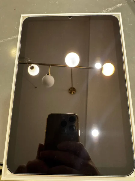 iPad mini 7 gen 128GB Starlight