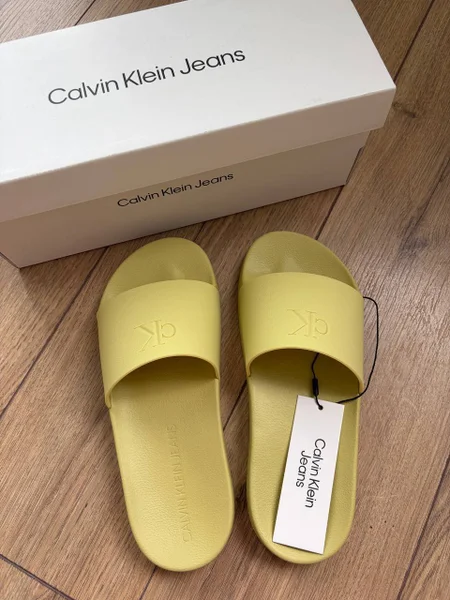 Calvin Klein жёлтые шлёпанцы
