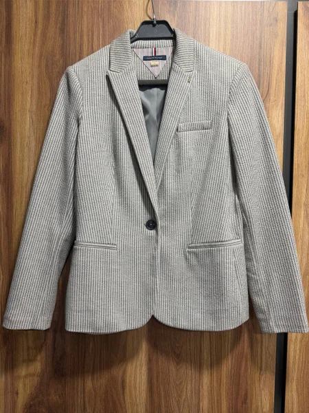 Пиджак Tommy Hilfiger. Размер S