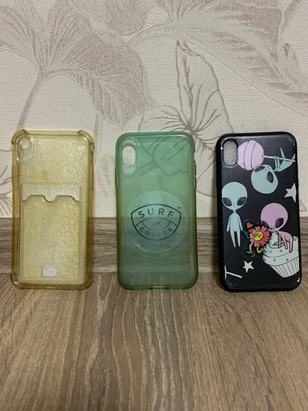 Чехлы для iPhone XR