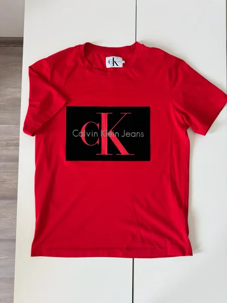 Футболка Calvin Klein